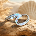 Ocean Glow Ring - Wellenring - weiß