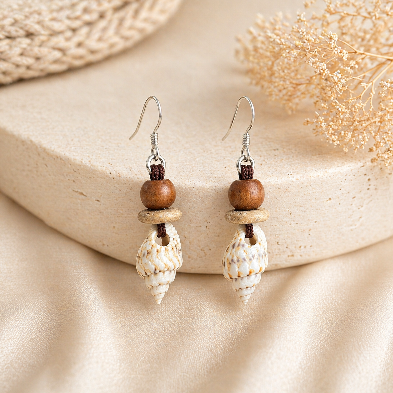 OceanChild - Muschelohrringe - beige * braun